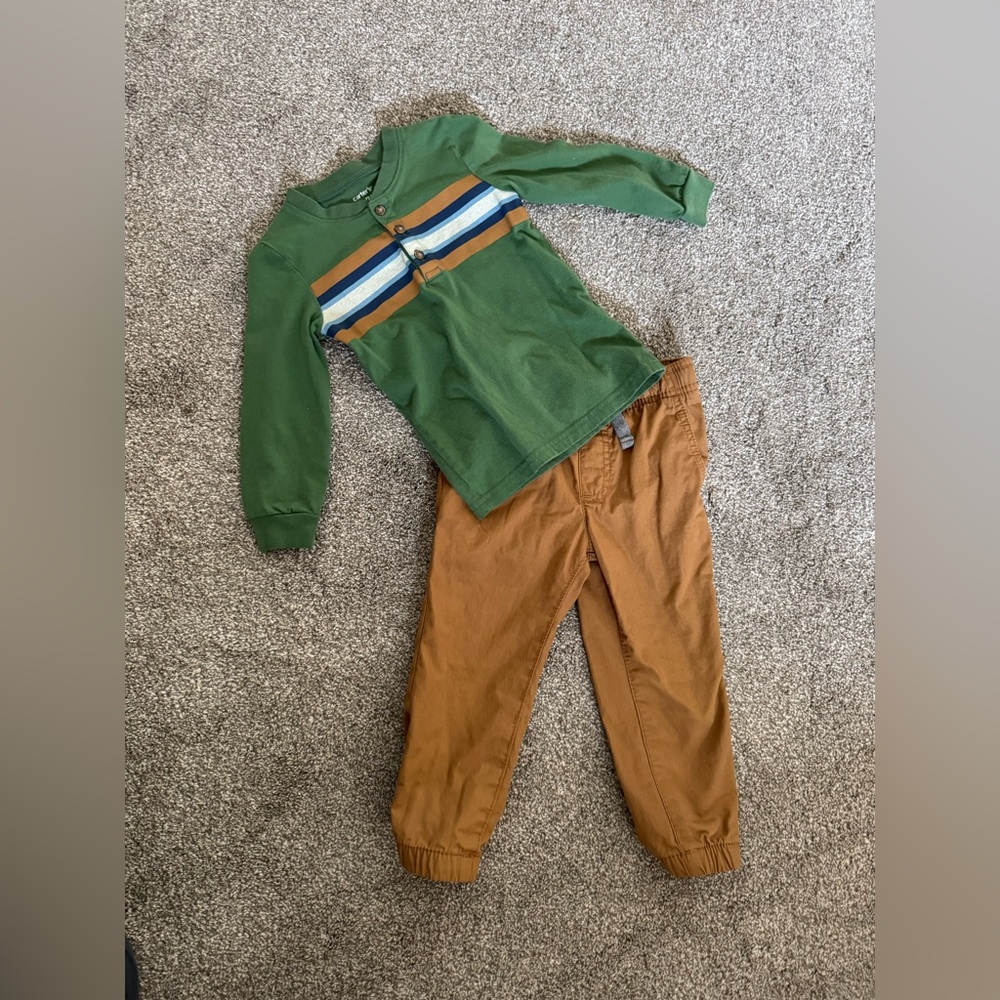 Carter’s Green & Khaki toddler boy outfit 2T Button up striped shirt lined pants
